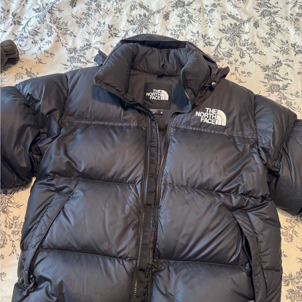 The NORTH FACE down puffer jacket